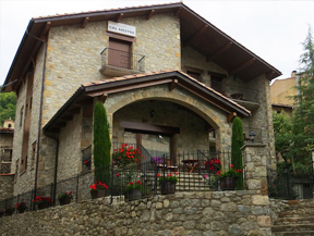 Hostal CAL MESTRE Hostal CAL MESTRE