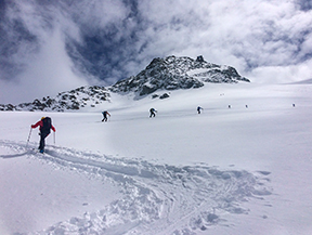 Ascensión con esquís al Aneto (2 días)