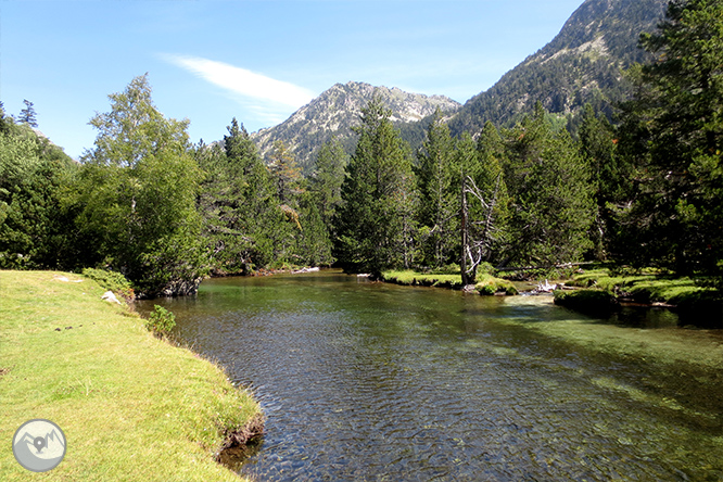 Estany Llong y Portarró de Espot desde Aigüestortes 1 