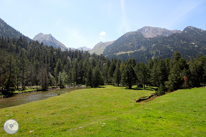 Estany Llong y Portarró de Espot desde Aigüestortes 1 