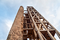 Torre del antiguo castillo de Merola.