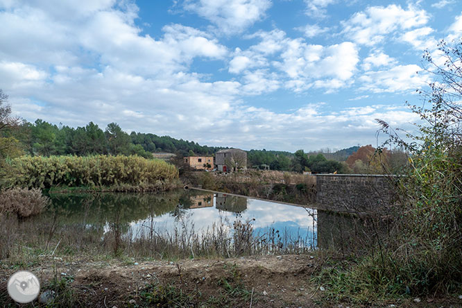 Ermita y castillo de Merola desde la colonia de la Ametlla de Merola 1 