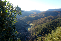 El valle de Beget con las primeras luces del día, visto desde el camino de El Grau.