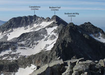 Vistas de la famosa cresta de Besiberris, una cresta deseada por muchos montañeros.