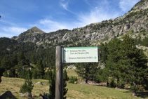 Señalización vertical, seguimos en dirección a los lagos de Gémena.