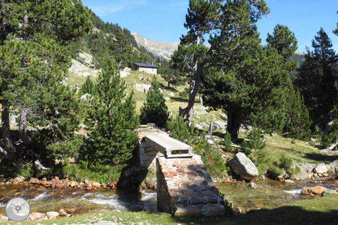 Besiberri Sur (3.024m) y Comaloforno (3.029m) por los lagos de Gémena 1 