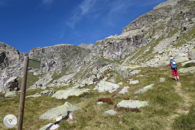 Besiberri Sur (3.024m) y Comaloforno (3.029m) por los lagos de Gémena 1 