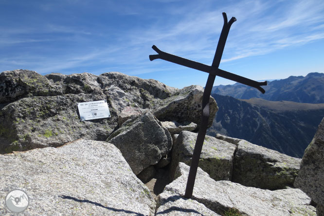 Besiberri Sur (3.024m) y Comaloforno (3.029m) por los lagos de Gémena 1 