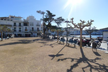 Paseo de Cadaqués.