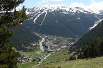 Soldeu y las pistes de esquí de Gran Valira.