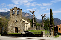 Ermita romànica de Santa Creu dels Ollers.