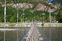 Puente colgante de Barruera.