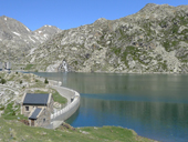 Estany Gento por el camino de la canal de Pigolo