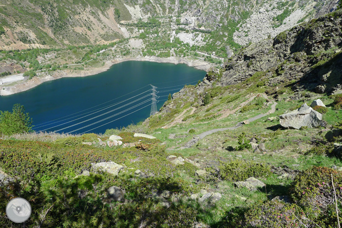 Estany Gento por el camino de la canal de Pigolo 1 