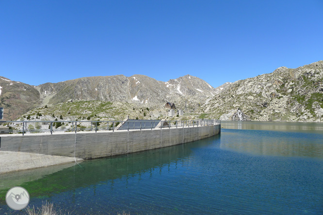 Estany Gento por el camino de la canal de Pigolo 1 