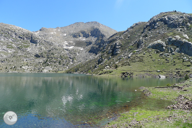 Estany Gento por el camino de la canal de Pigolo 1 