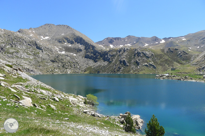 Estany Gento por el camino de la canal de Pigolo 1 