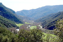 Dejamos atrás el término de la baronía de Estac.