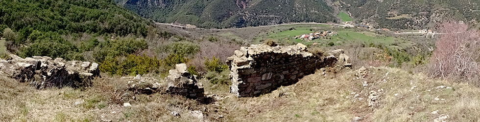 Malmercat y el castillo de Arcalís desde Sort 