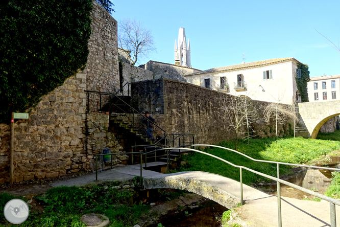 El castillo de Sant Miquel desde Gerona 1 