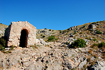 Segunda y tercera capilla en el Camino Viejo de Santa Caterina.