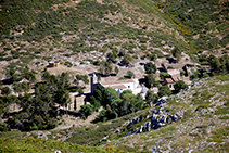 La ermita de Santa Caterina vista desde el castillo.