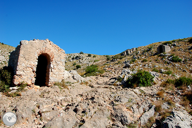 Castillo del Montgrí y zona de interès natural de les Dunes 1 