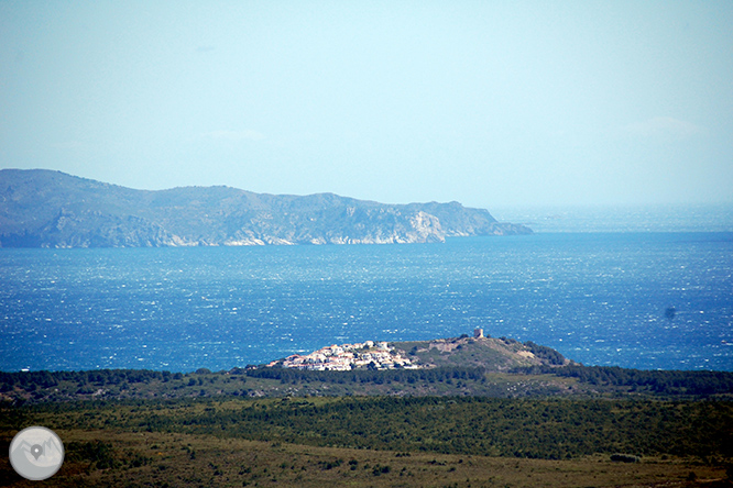 Castillo del Montgrí y zona de interès natural de les Dunes 1 