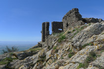 Restos del castillo de Sant Salvador de Verdera.