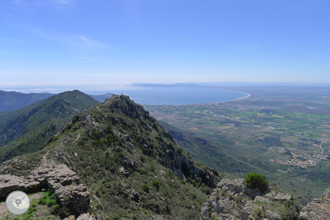 Castillo de Sant Salvador de Verdera desde Sant Pere de Rodes  1 