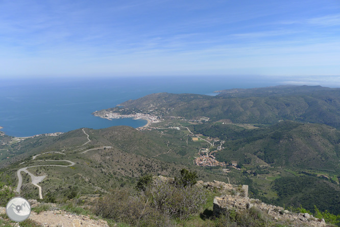 Castillo de Sant Salvador de Verdera desde Sant Pere de Rodes  1 