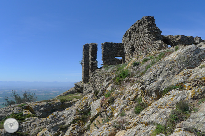 Castillo de Sant Salvador de Verdera desde Sant Pere de Rodes  1 