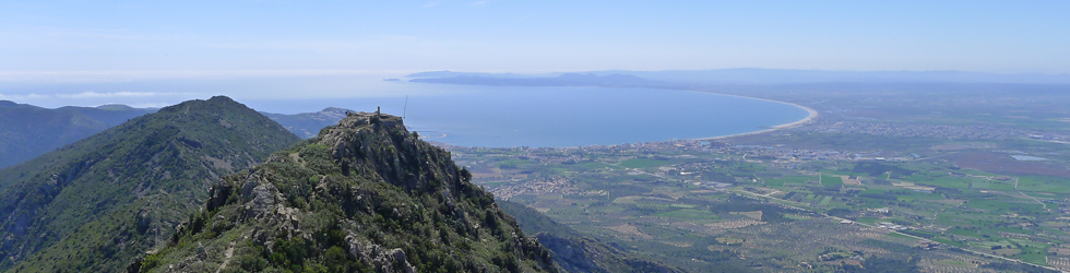 Castillo de Sant Salvador de Verdera desde Sant Pere de Rodes 