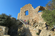 Acceso al interior del castillo.