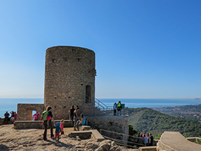 El castillo de Burriac y el Camino de las Fuentes desde Argentona