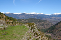 Vistas del norte de la Cerdaña desde el castillo del Quer.