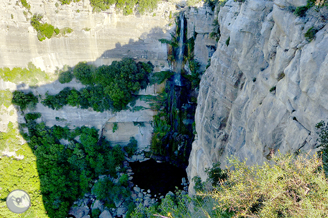 El salto de Sallent y los riscos de Casadevall desde Rupit 1 