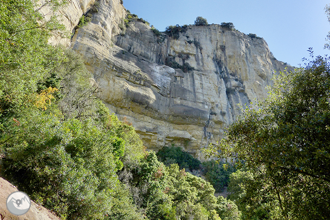 El salto de Sallent y los riscos de Casadevall desde Rupit 1 