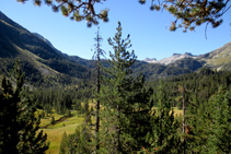 Vistas del llano de Aigües Tòrtes desde el mirador.