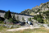 Presa del lago Major de Colomèrs.