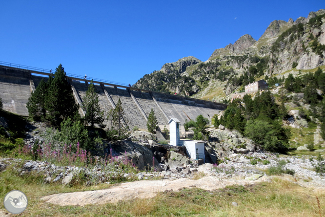 Circo y lagos de Colomèrs desde el Plan des Banhs 1 