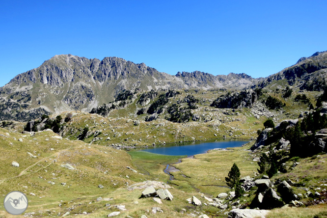 Circo y lagos de Colomèrs desde el Plan des Banhs 1 