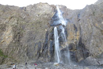 La Gran Cascada, "La Grande Cascade" en francés.