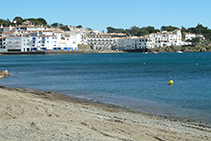 Playa Gran de Cadaqués.