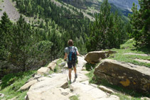 Descenso hacia la zona de las Gradas de Soaso.