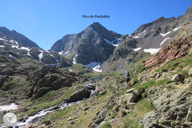 Picos del Infierno (3.073m-3.082m-3.076m) desde el balneario de Panticosa 1 