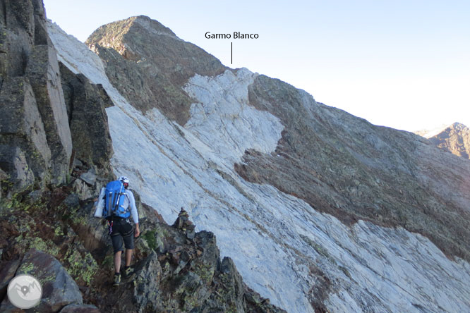 Picos del Infierno (3.073m-3.082m-3.076m) desde el balneario de Panticosa 2 