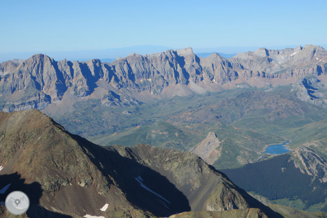 Picos del Infierno (3.073m-3.082m-3.076m) desde el balneario de Panticosa 2 