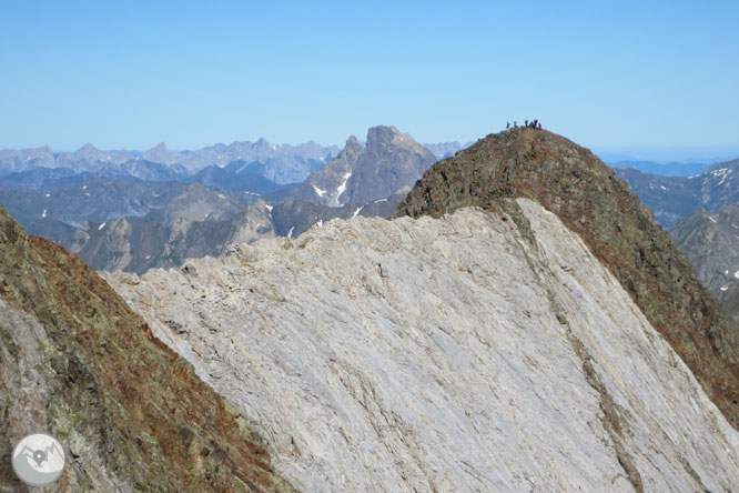 Picos del Infierno (3.073m-3.082m-3.076m) desde el balneario de Panticosa 2 