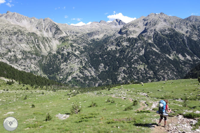 Picos del Infierno (3.073m-3.082m-3.076m) desde el balneario de Panticosa 2 